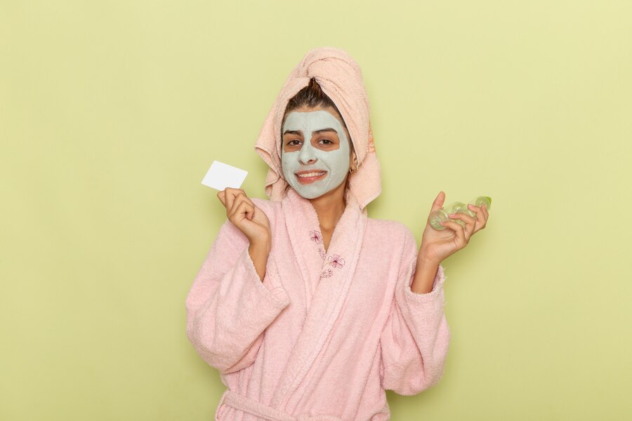چه جوری با برگ نعنا جای جوش رو از بین ببریم؟ چه جوری با برگ نعنا جای جوش رو از بین ببریم؟
