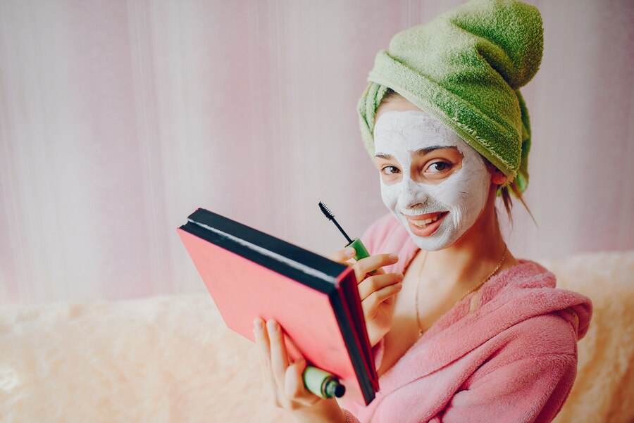 چه جوری با برگ نعنا جای جوش رو از بین ببریم؟ چه جوری با برگ نعنا جای جوش رو از بین ببریم؟