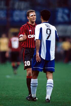 Oliver Bierhoff (Milan, li ) und Ali Daei (Hertha) Fussball EC 1 Herren Champions League 1999 2000, AC Mai