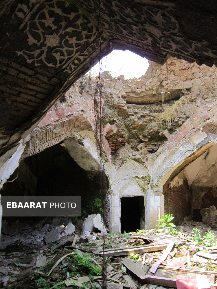 از بی مسئولیتی مرگبار اوقاف تا بی خیالی میراث فرهنگی/ ساری به گورستان آثار ثبت ملی بدل شده است
