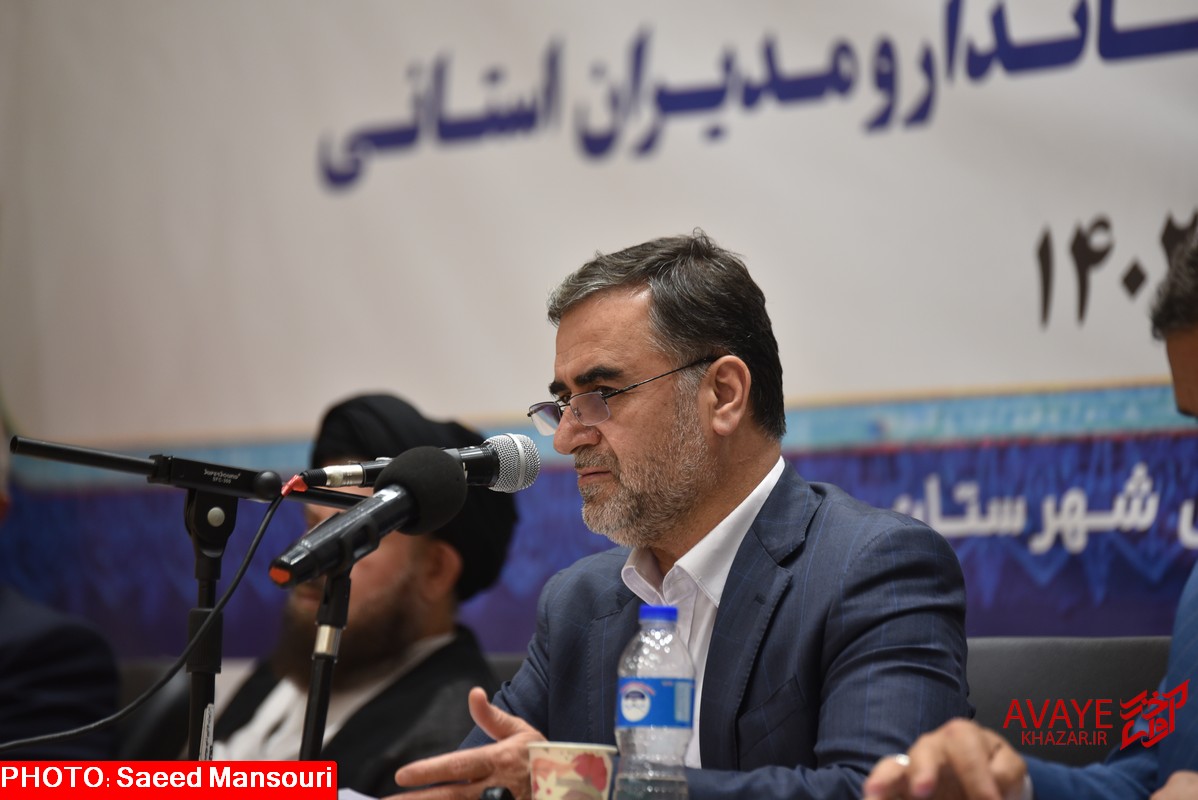 حسینیپور: پشت دربهای بسته نمیشود برای مردم تصمیم گرفت/ آب و جاده در صدر مطالبات روستاییان حسینیپور: پشت دربهای بسته نمیشود برای مردم تصمیم گرفت/ آب و جاده در صدر مطالبات روستاییان