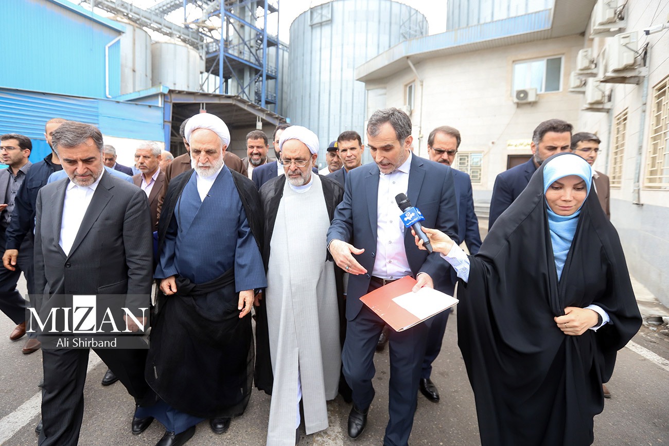 فاسدشدن ۷ هزار تن ذرت و دپوی ۸۰ هزار تن روغن خوراکی در بنادر نوشهر و امیرآباد فاسدشدن ۷ هزار تن ذرت و دپوی ۸۰ هزار تن روغن خوراکی در بنادر نوشهر و امیرآباد