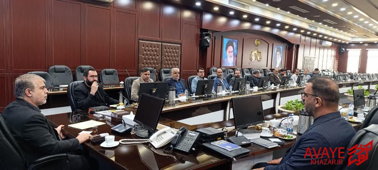 مبارزه با فساد درون و بیرون دستگاه قضایی قاطعانه باشد