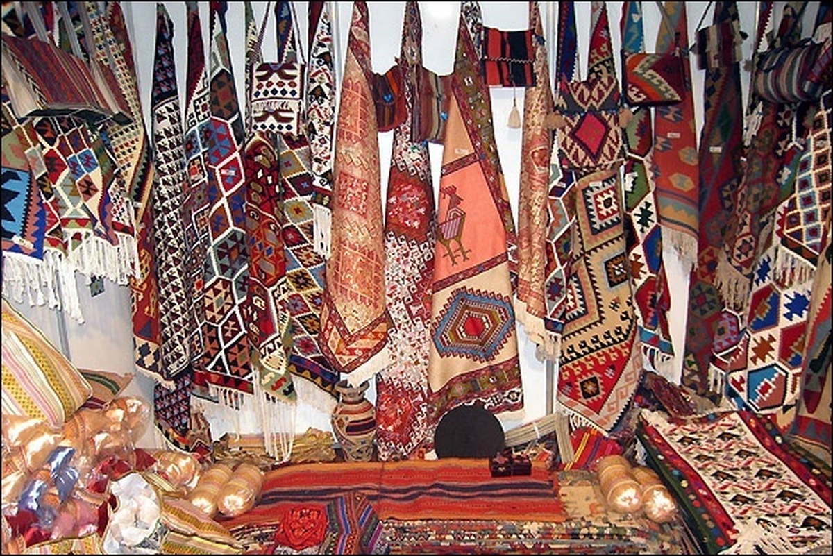 نمایشگاه‌های نوروزی صنایع‌دستی مازندران ۱٠۷ میلیارد تومان فروش داشتند.