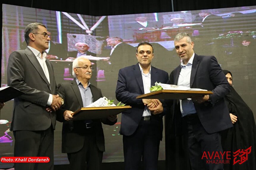 تجلیل از خیرین مدرسه‌ساز مازندران در جشنواره بیست‌وهفتم