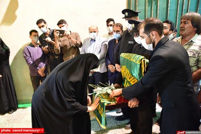 مراسم استقبال از خادمین رضوی و حاملین پرچم متبرک حرم امام رضا (ع) در مسجد سجادیه نکا