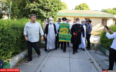 مراسم استقبال از خادمین رضوی و حاملین پرچم متبرک حرم امام رضا (ع) در آستانه مبارکه امامزاده عباس ساری