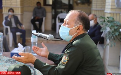 مراسم تجلیل از خبرنگار فعال حوزه دفاع مقدس مازندران به مناسبت روز خبرنگار