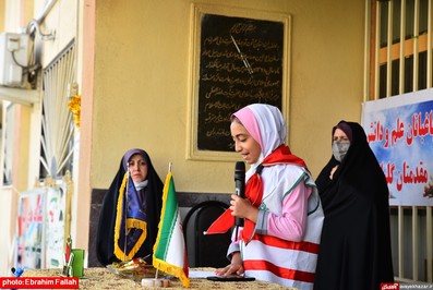 جشن شكوفه ها در مدرسه شاهد دخترانه ی نکا برگزار شد