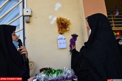 جشن شكوفه ها در مدرسه شاهد دخترانه ی نکا برگزار شد(2)