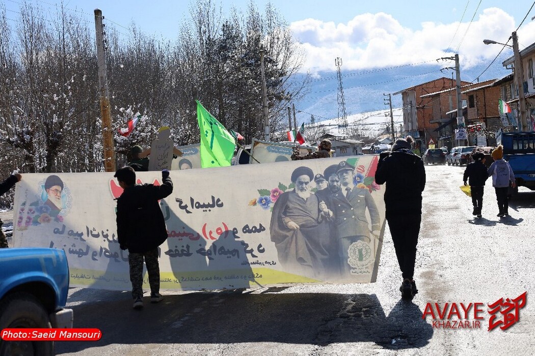 حضور مردم دودانگه در راهپیمایی عید بزرگ انقلاب