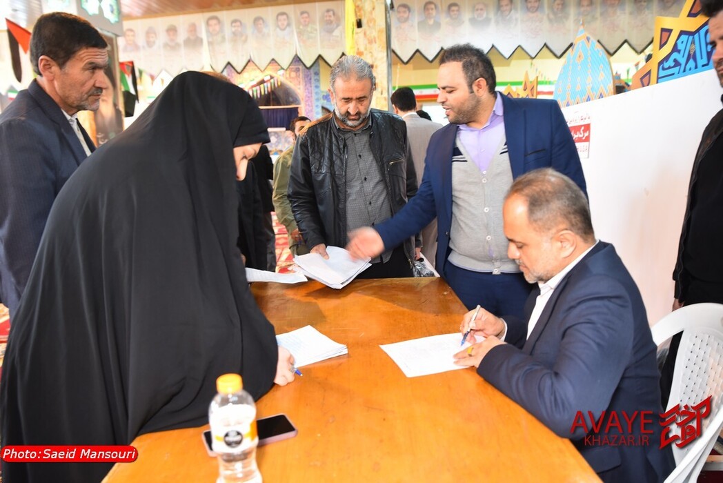 میز خدمت دادستان و قضات دادسرای عمومی و انقلاب ساری